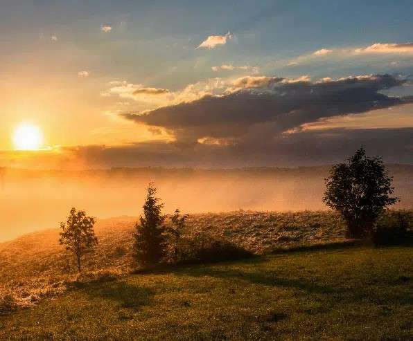 Daily devotional sunrise inspiring faith